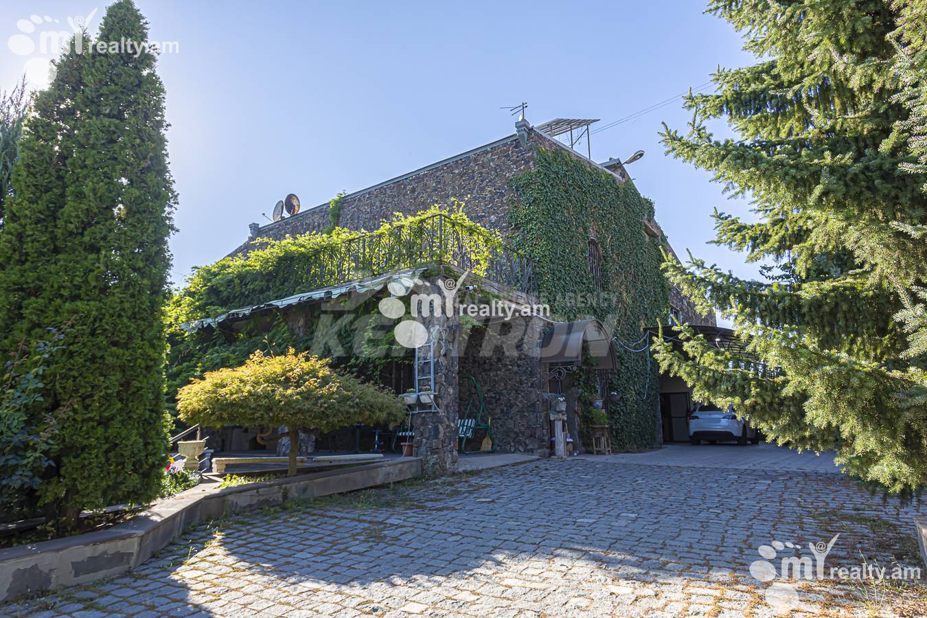 House for sale Tzarav Aghbyur St, Quanaquère-Zeytoun Yerevan, 156718