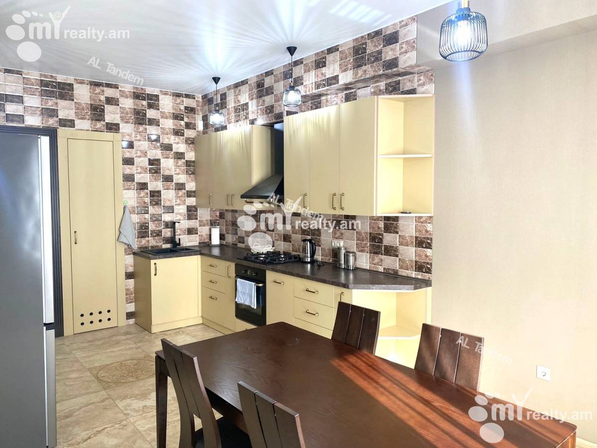 3 bedroom apartment for rent خیابان آرام, مرکز شهر ایروان, 142742