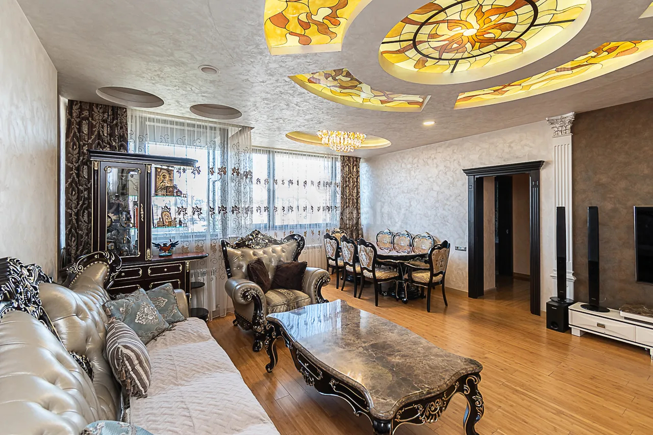 4 bedroom apartment for rent Keri St, Arabkir Yerevan, 161712