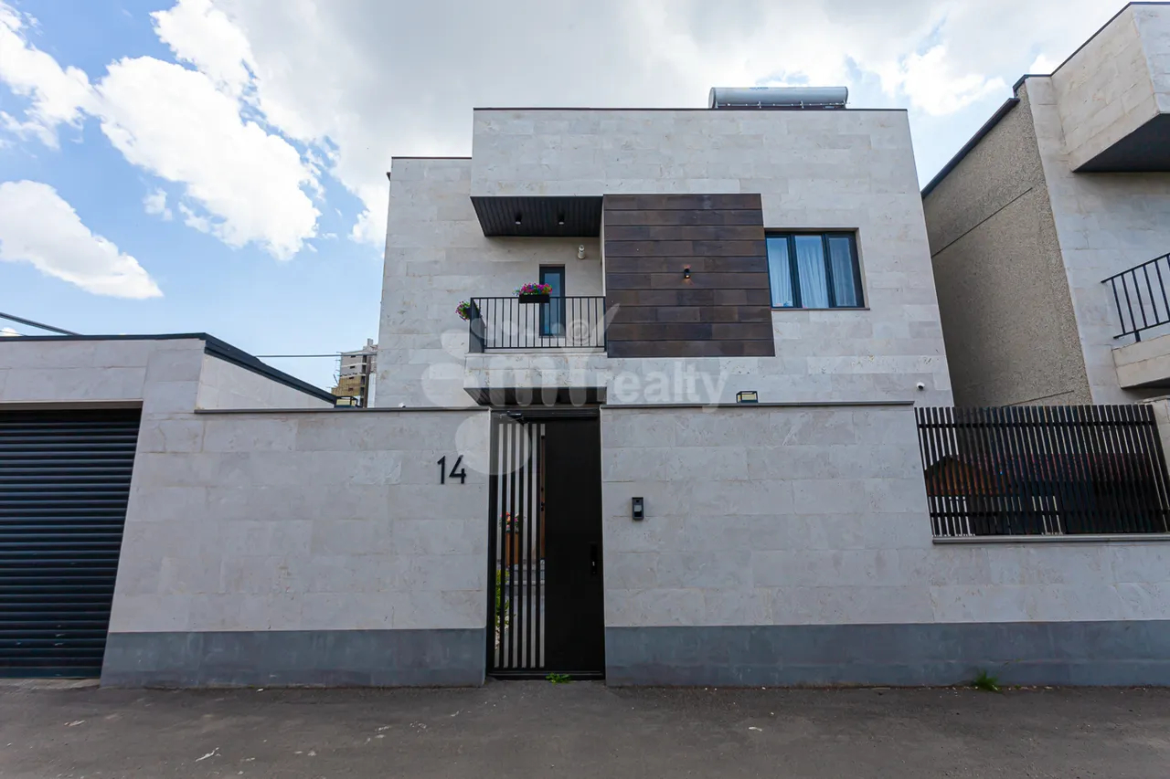 House for sale Abovyan dis, Avan Yerevan, 160738