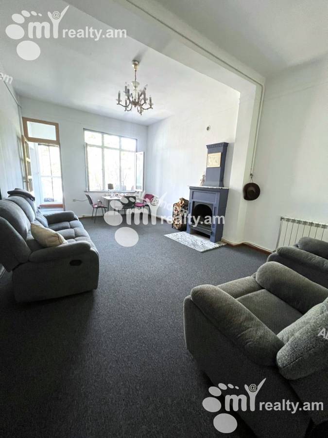 Купить дом Агюсагорцнер  ул, Центр Ереван, 153402