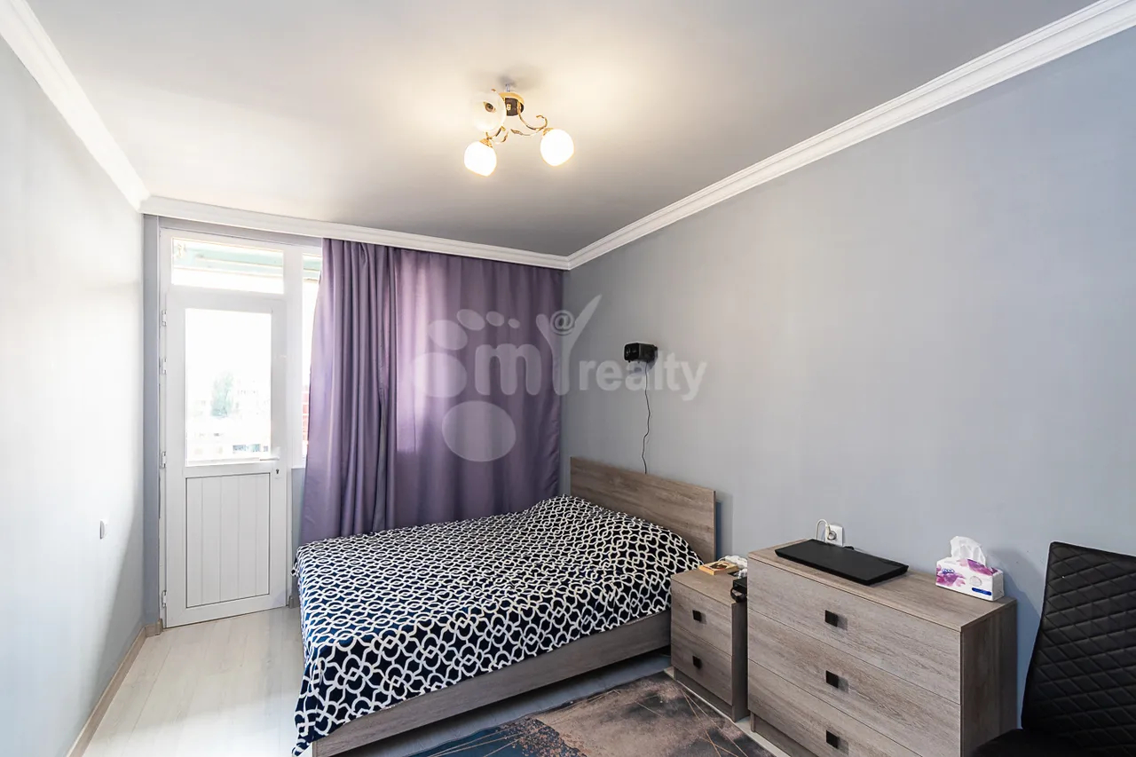 3 bedroom apartment for sale Saryan St, Center Yerevan, 160947
