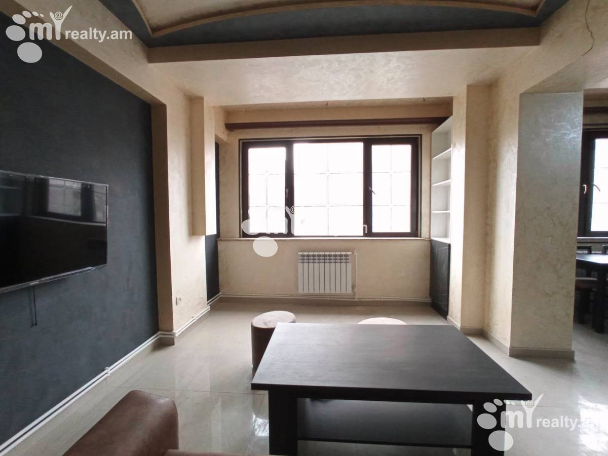 Купить 1 комнатную квартиру Орбели Ехбайрнери ул, Арабкир Ереван, 160090