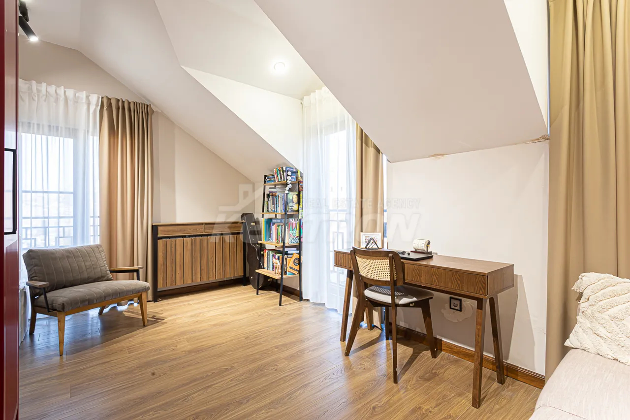 3 bedroom apartment for rent Aygestan 11 St, Center Yerevan, 158107