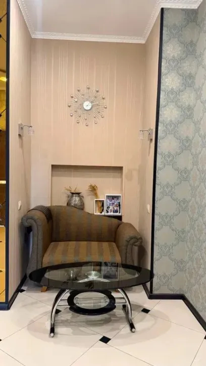 3 bedroom apartment for rent Aram St, Center Yerevan, 161431