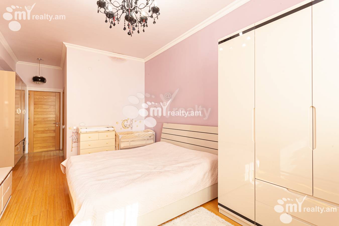 5 bedroom apartment for sale Argishti St, Center Yerevan, 154750