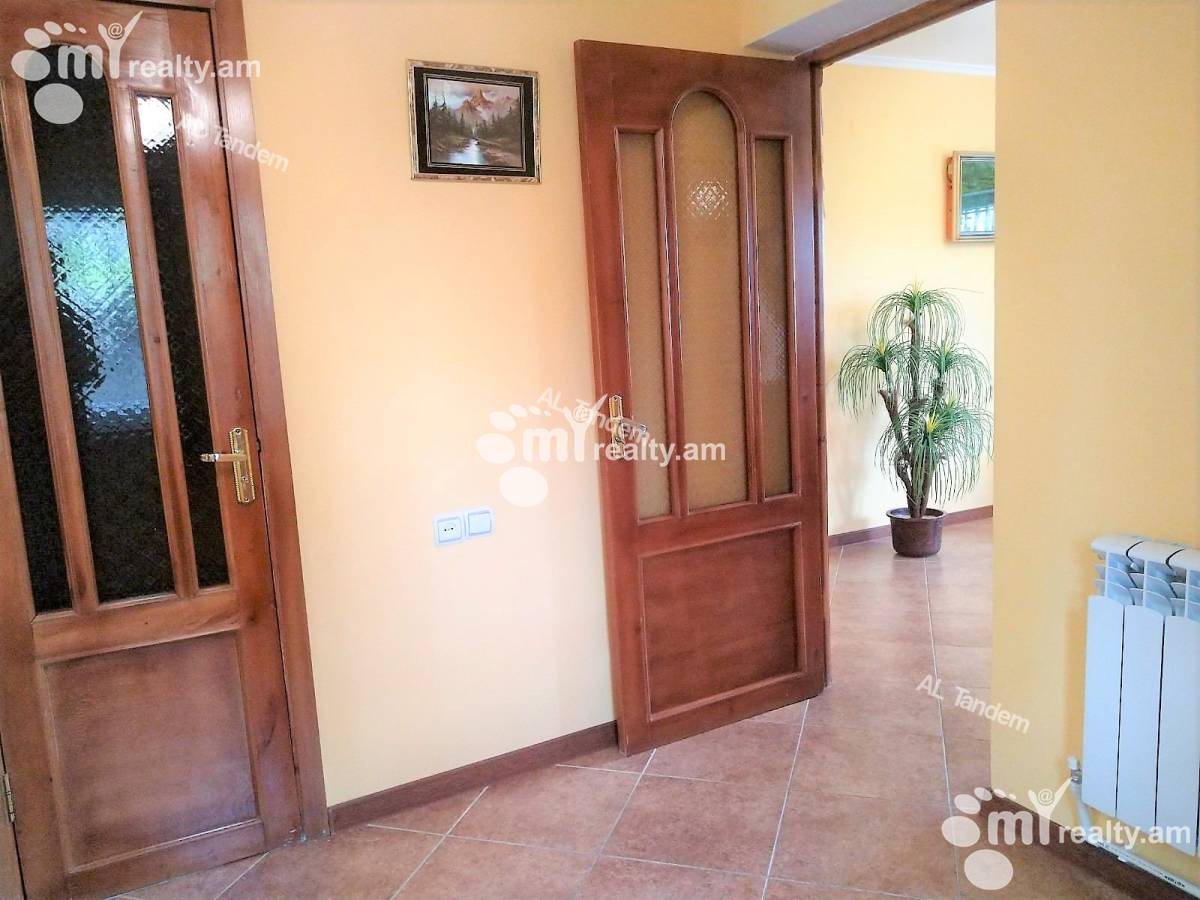 Снять дом Гогол ул., Канакер-Зейтун Ереван, 148811