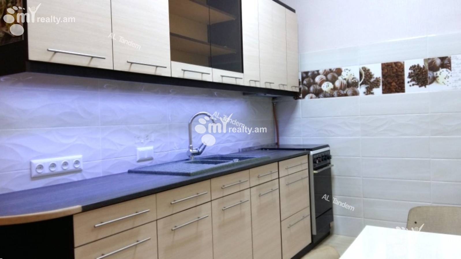 3 bedroom apartment for sale خیابان نعلبندیان, مرکز شهر ایروان, 159345