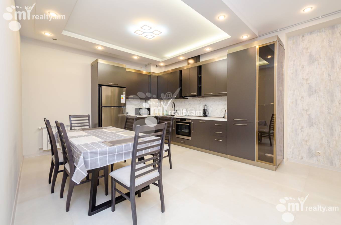 3 bedroom apartment for rent Buzand St, Center Yerevan, 151550