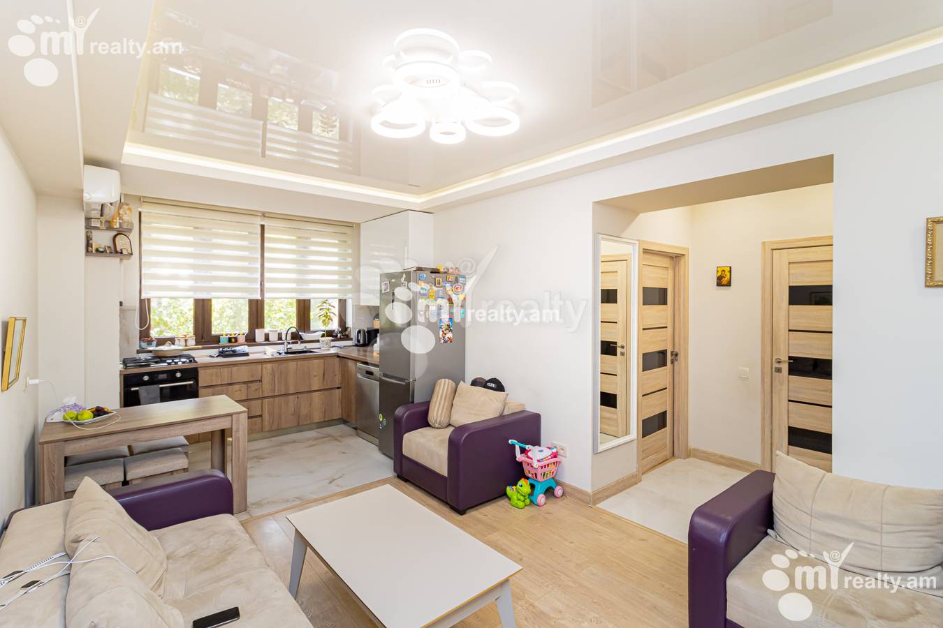 3 bedroom apartment for sale خیابان ناردُس, مرکز شهر ایروان, 139059