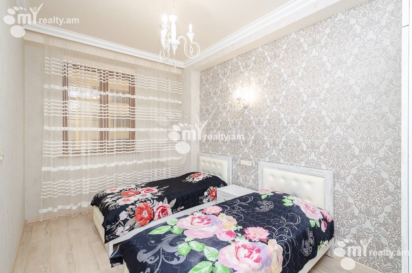 3 bedroom apartment for rent Amiryan St, Center Yerevan, 151212
