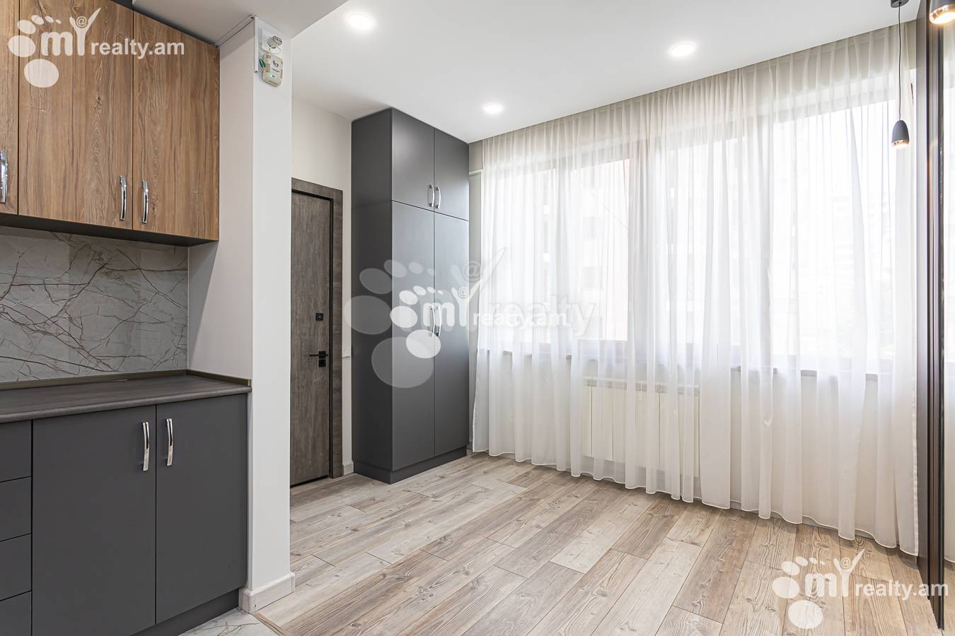 2 bedroom apartment for rent Nalbandyan St, Center Yerevan, 156749