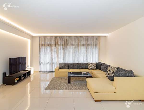 norakaruyc-bnakaran/3-senyakanoc/Northern+%28Hyusisayin%29++Ave/Center/Yerevan