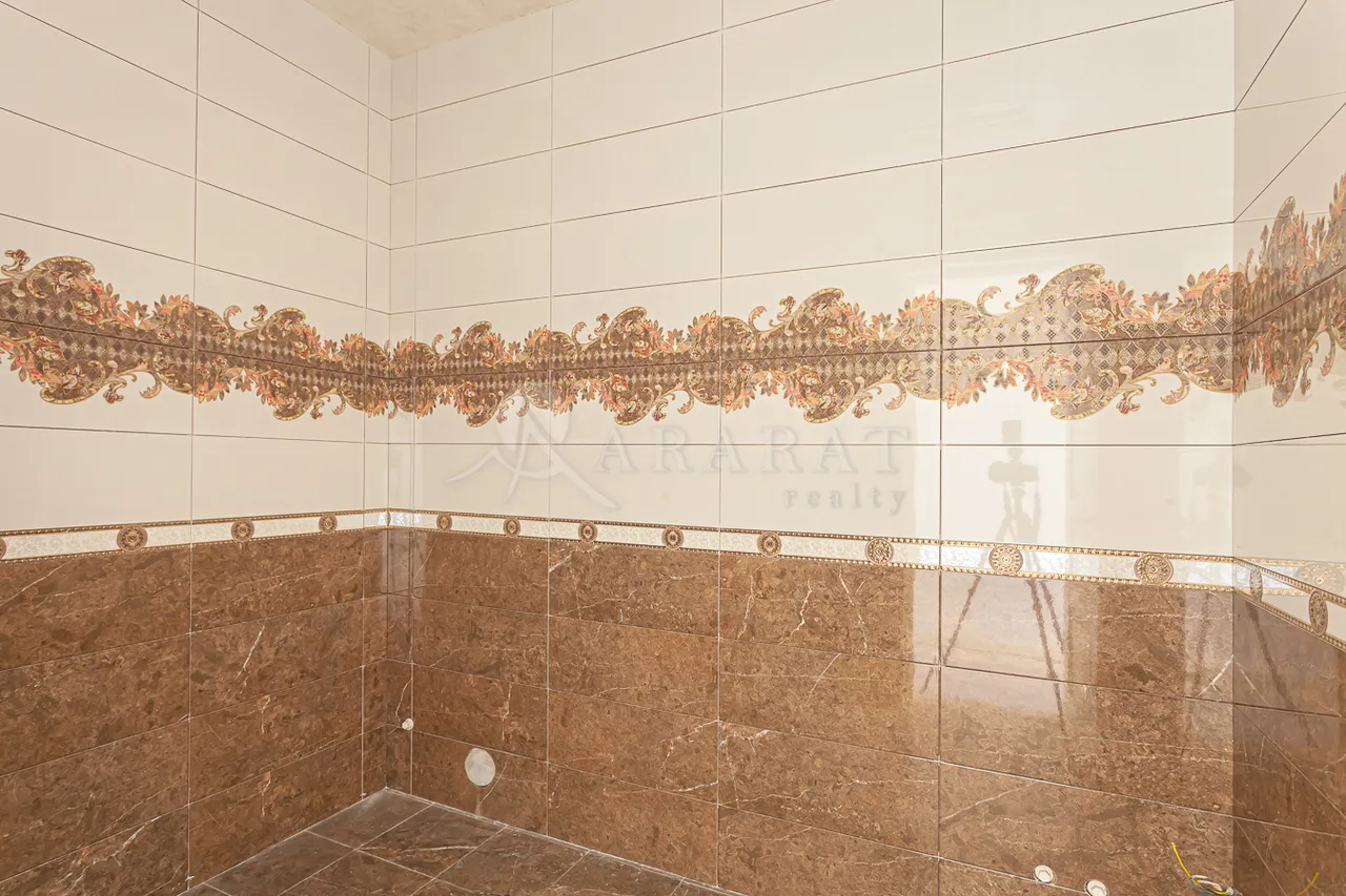 3 bedroom apartment for sale Hayrik Muradyan street, Arabkir Yerevan, 157399