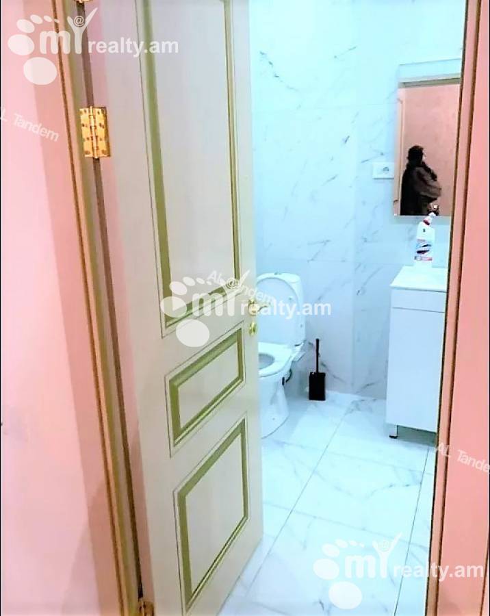 3 bedroom apartment for sale Sayat-Nova Ave, Center Yerevan, 132823