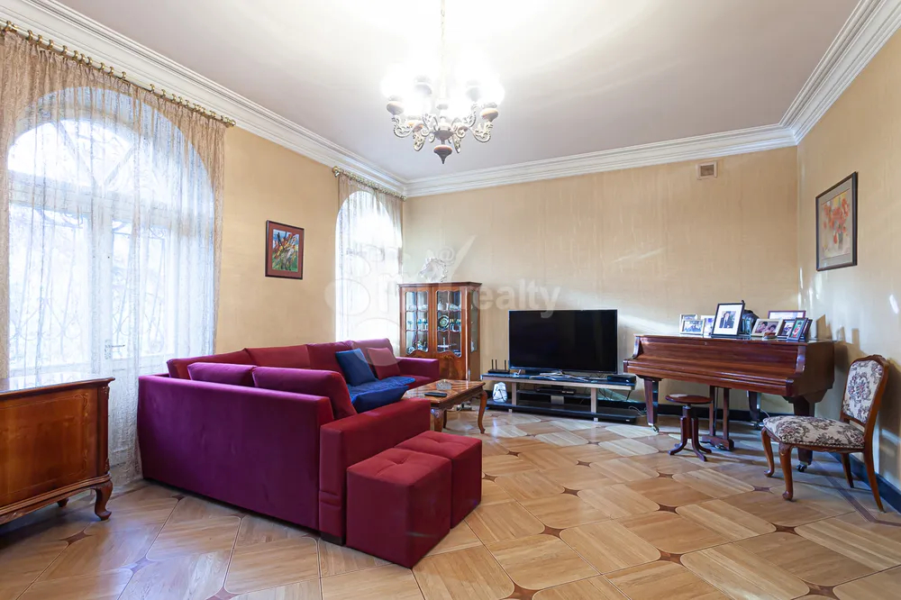 bnakaran/3-senyakanoc/Baghramyan+Ave+%28Kentron%29/Center/Yerevan