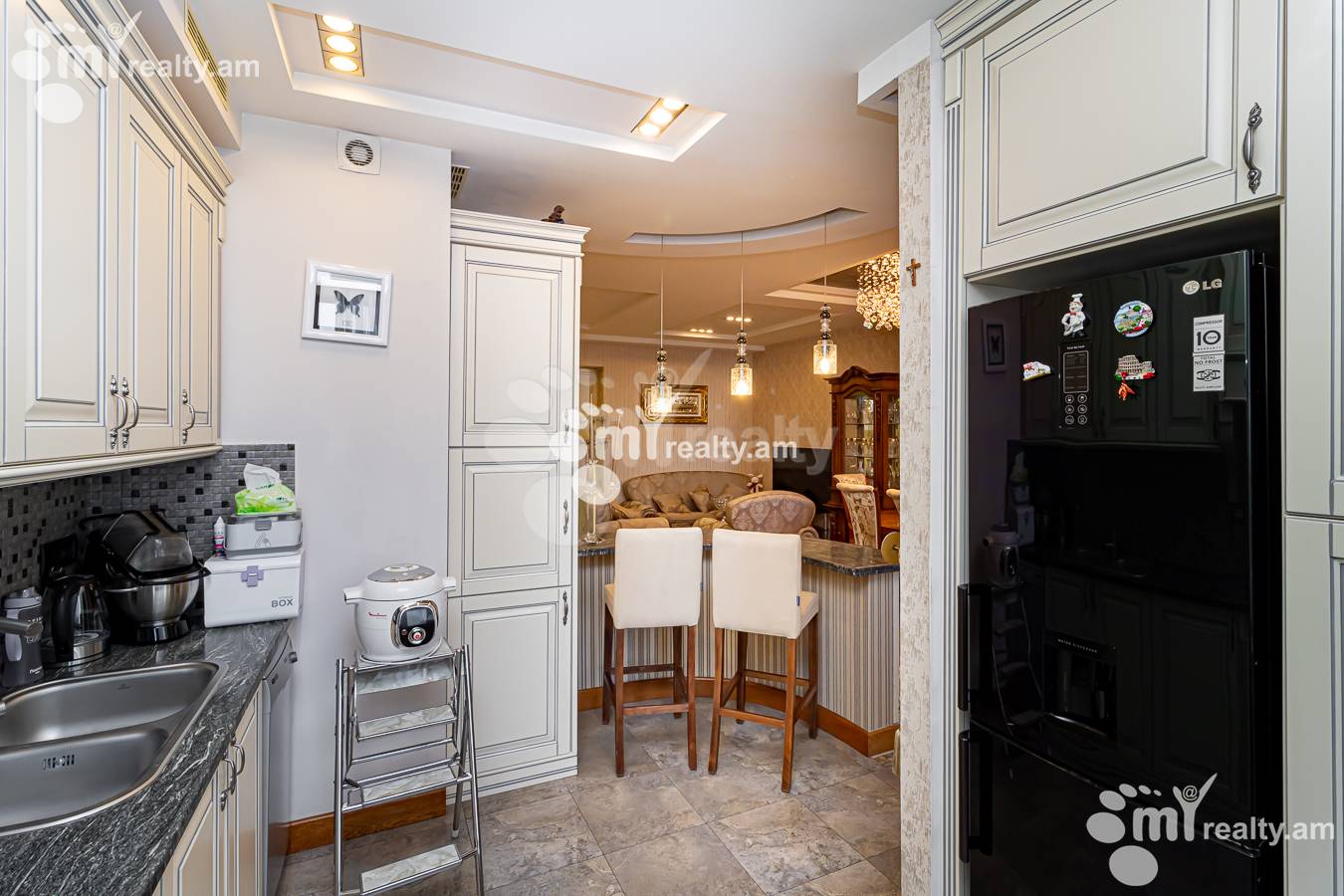 3 bedroom apartment for sale Gyulbenkyan St, Arabkir Yerevan, 154225