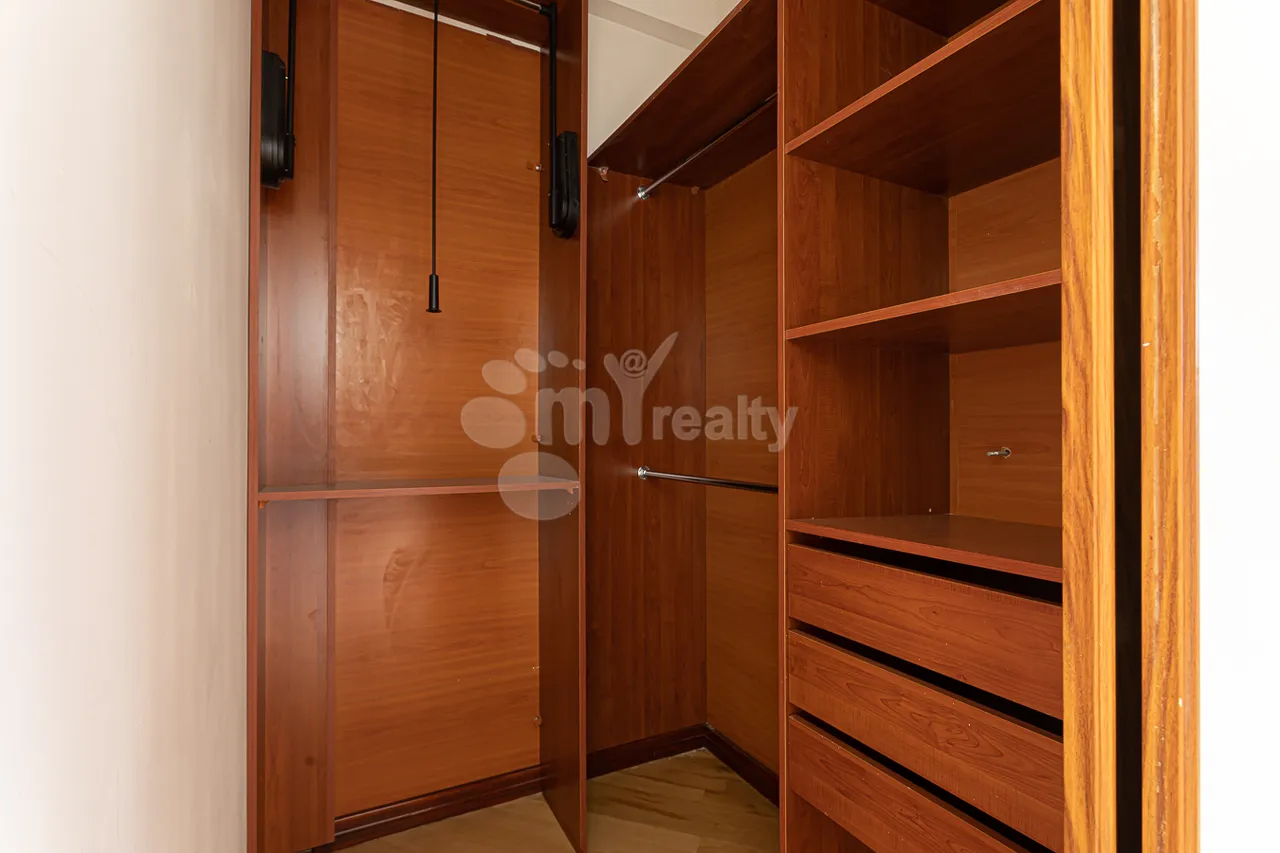 3 սենյականոց բնակարան  Վարդանանց փող, Կենտրոն Երևան, 157555