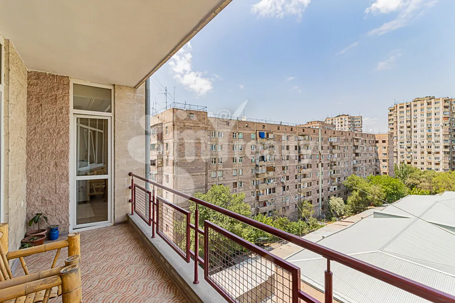 3 սենյականոց բնակարան վարձով Ռոստոմի փող, Կենտրոն Երևան, 159425