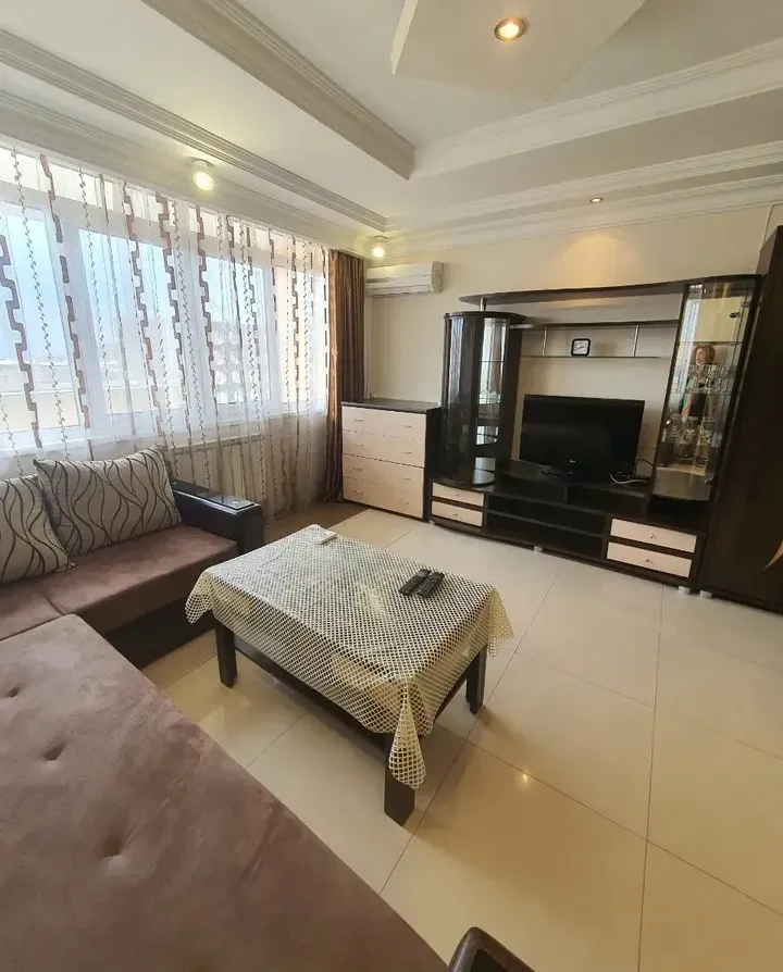 1-senyakanoc-bnakaran-vacharq-Yerevan-Center