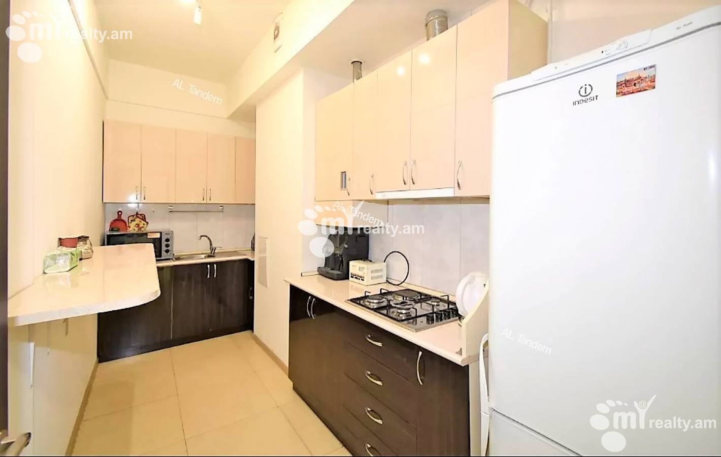 Купить 1 комнатную квартиру Маштоца пр, Центр Ереван, 127040