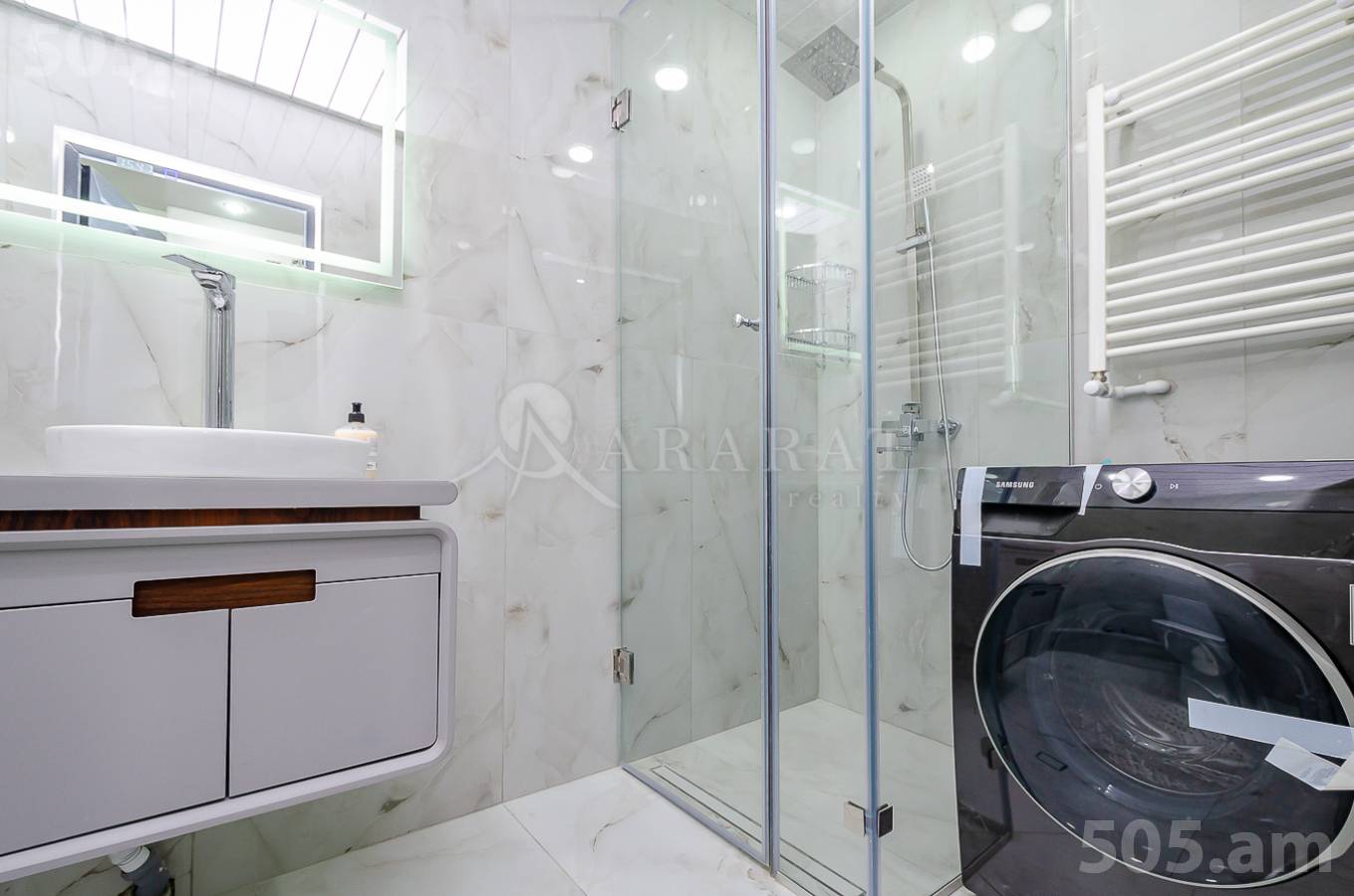 3 bedroom apartment for sale خیابان ماشتوتس, مرکز شهر ایروان, 154296