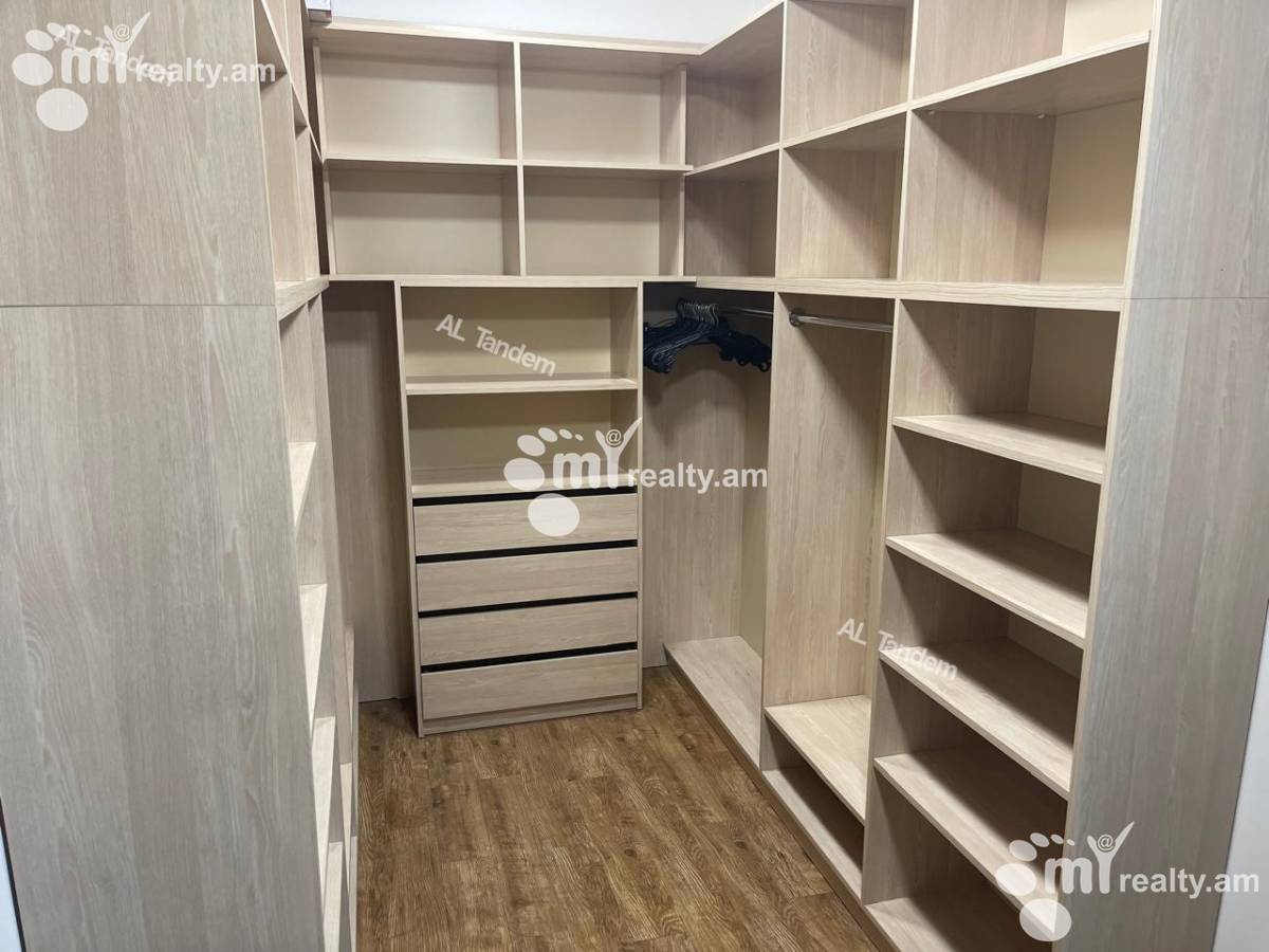 4 bedroom apartment for sale Teryan St, Center Yerevan, 157155