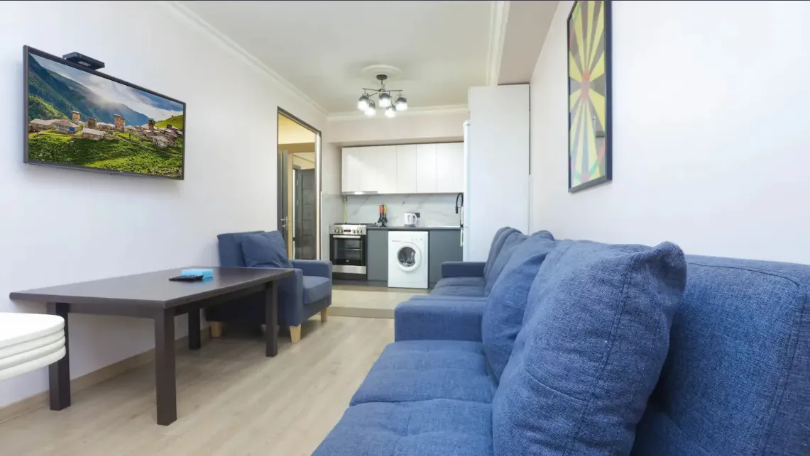 3 bedroom apartment for rent Amiryan St, Center Yerevan, 157659
