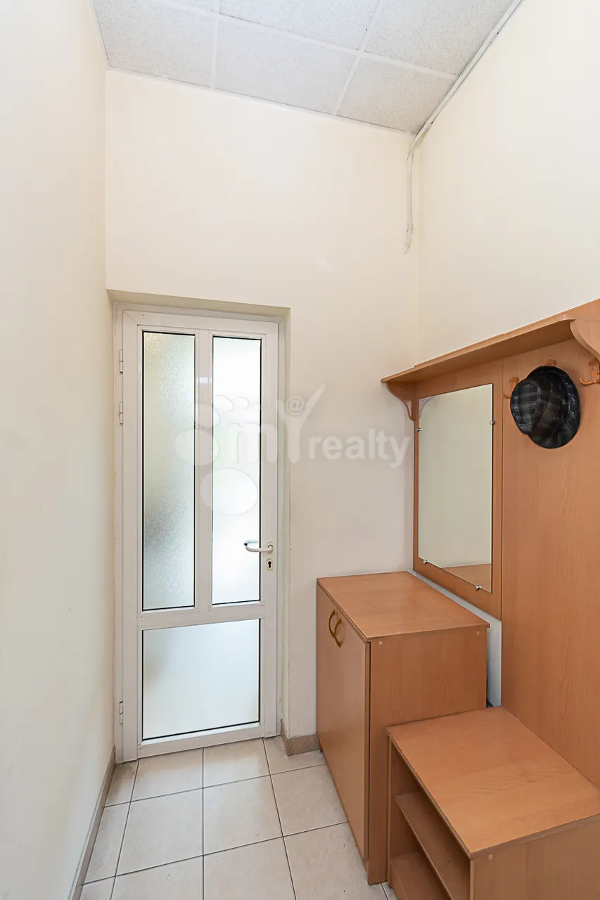 2 bedroom apartment for rent Moskovyan St, Center Yerevan, 161619