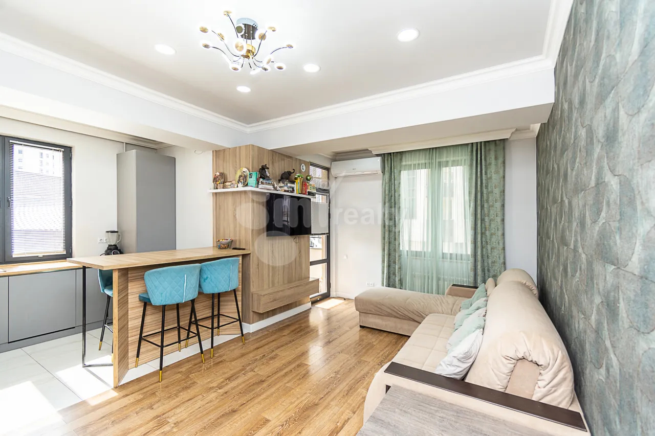 4 սենյականոց բնակարան  Ն. Տիգրանյան փող փակ, Արաբկիր Երևան, 160010