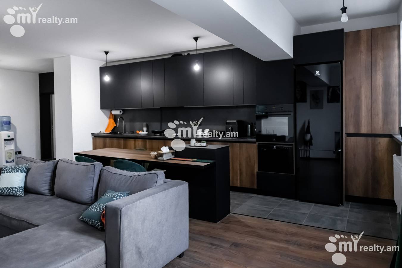 4 bedroom apartment for sale محله جِروِج, نور نورک ایروان, 155940