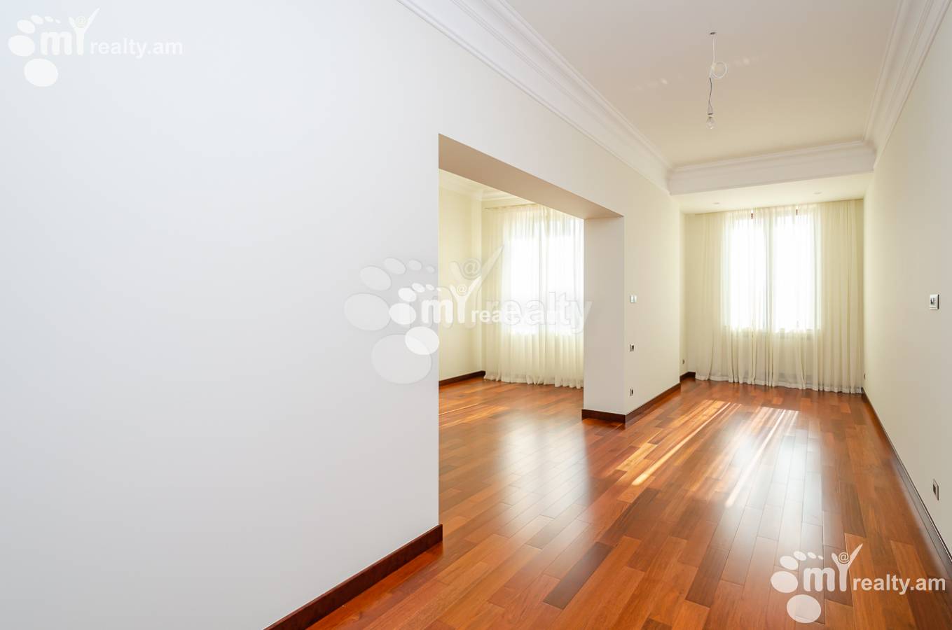 4 bedroom apartment for rent Moskovyan St, Center Yerevan, 153412
