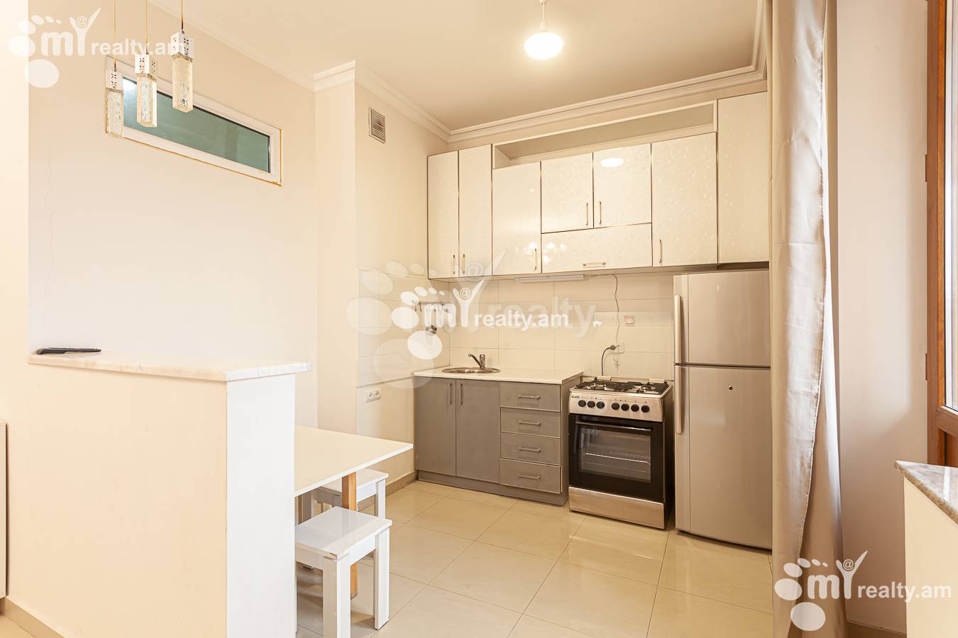 3 bedroom apartment for rent Ler. Kamsar St, Center Yerevan, 147639