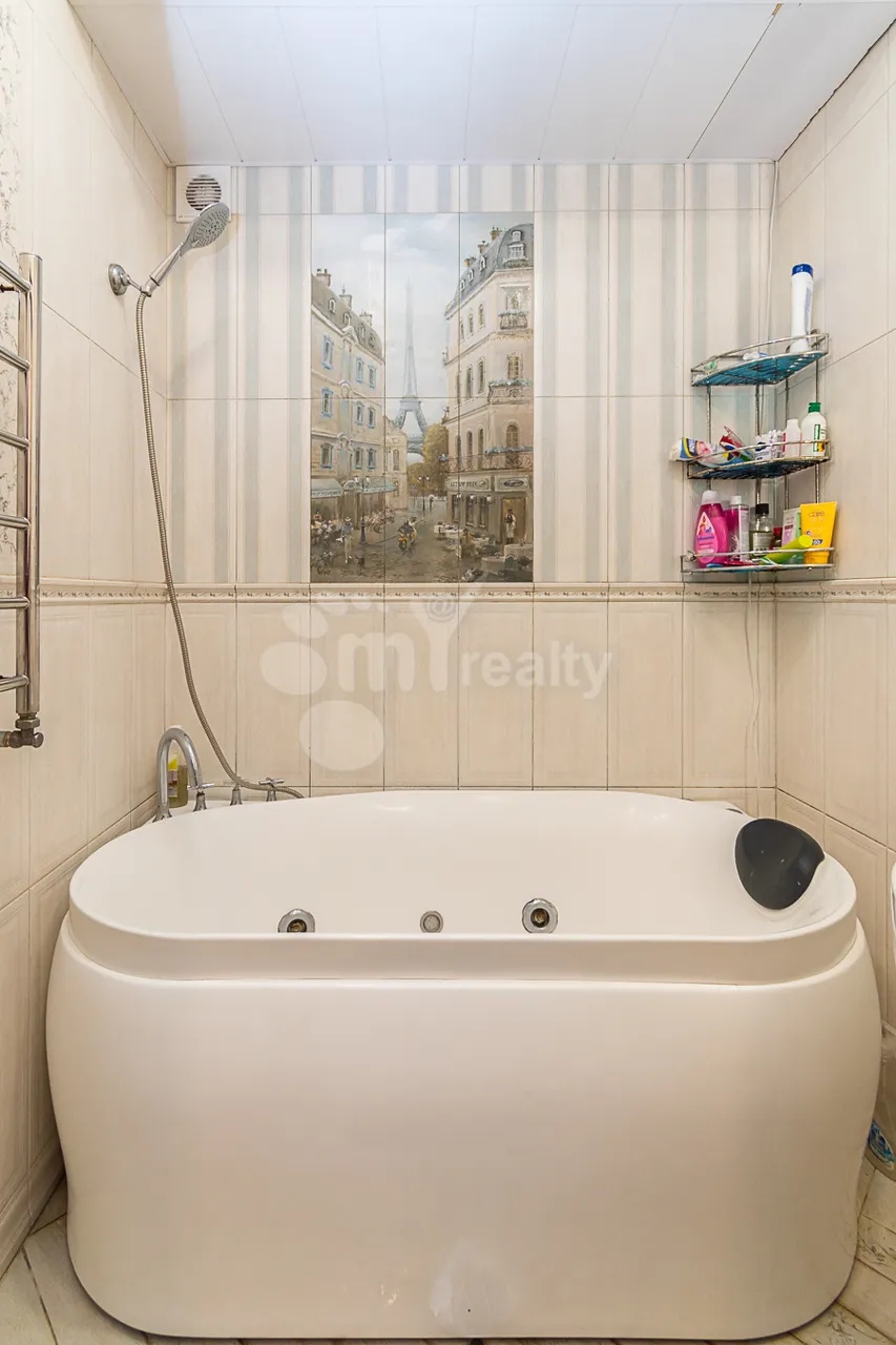 3 bedroom apartment for sale A. Avetisyan St, Arabkir Yerevan, 161276