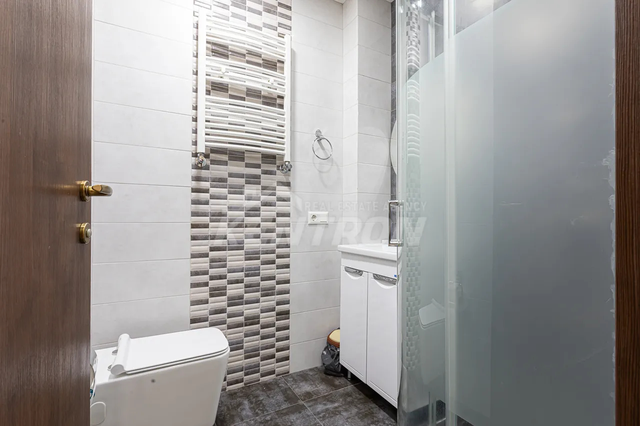 Снять 3 комнатную квартиру Г.Лусаворич ул, Центр Ереван, 159407