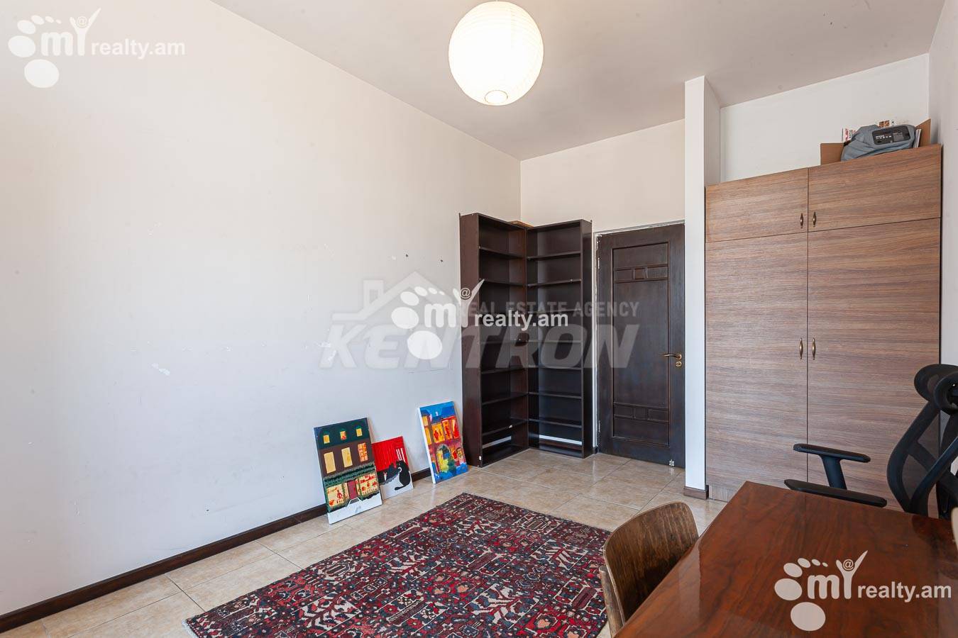 3 սենյականոց բնակարան  Ռոստոմի փող, Կենտրոն Երևան, 154973