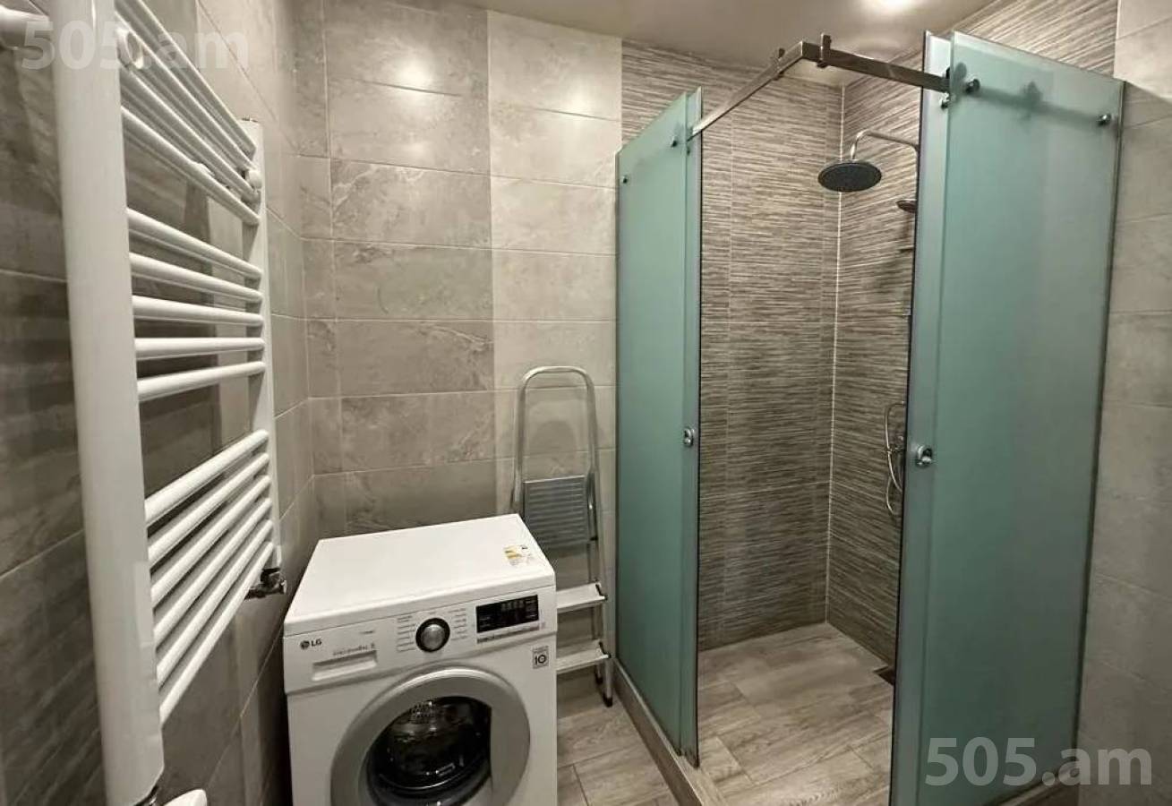 3 bedroom apartment for rent Koghbatsi St, Center Yerevan, 153042