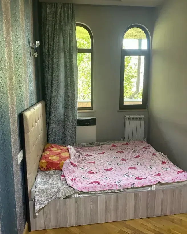 4 սենյականոց բնակարան  Մաշտոցի պող, Կենտրոն Երևան, 161807