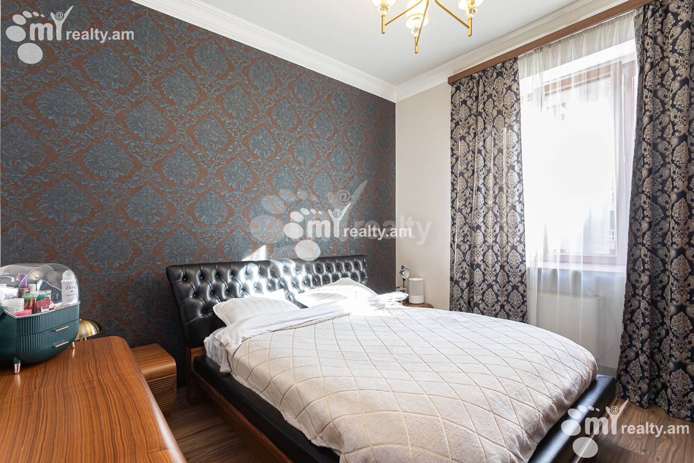 Купить 3 комнатную квартиру Адонц ул, Арабкир Ереван, 157098