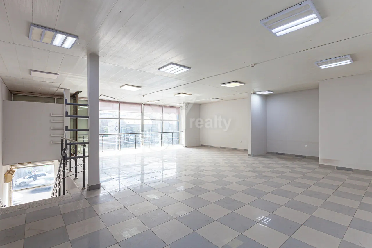 Commercial property for sale Bashinjaxyan St, Adshapnjak Yerevan, 160330