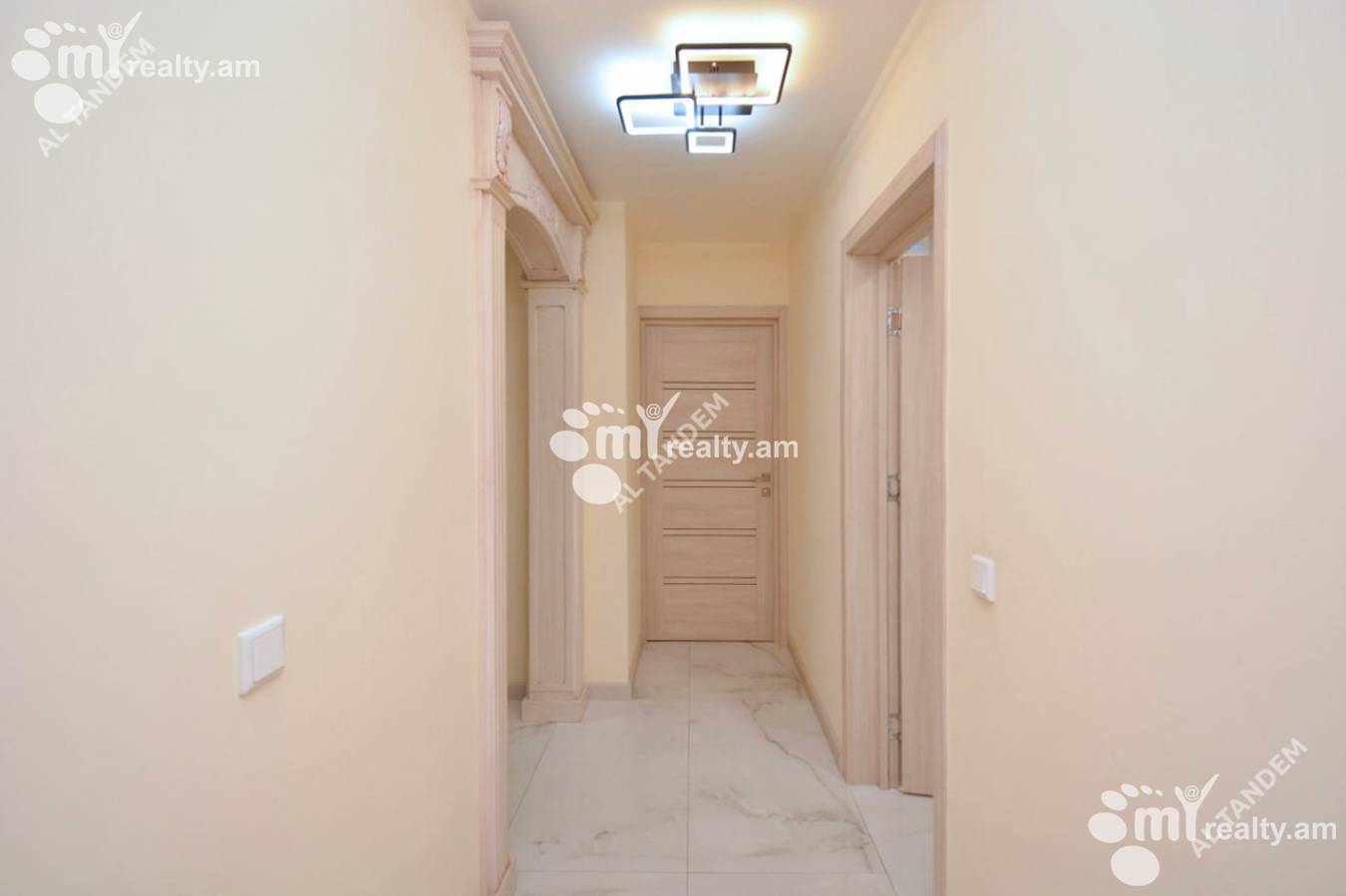 3 սենյականոց բնակարան վարձով Մոսկովյան փող, Կենտրոն Երևան, 160061