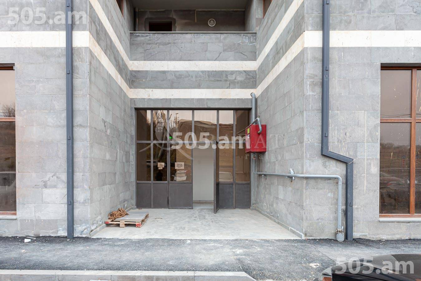 4 սենյականոց բնակարան  Մ․ Մելքոնյան փող, Կենտրոն Երևան, 155078