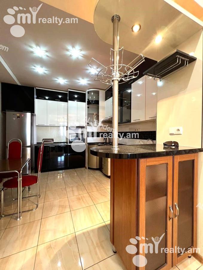 3 սենյականոց բնակարան վարձով Ծիծեռնակաբերդի խճուղի, Կենտրոն Երևան, 154275