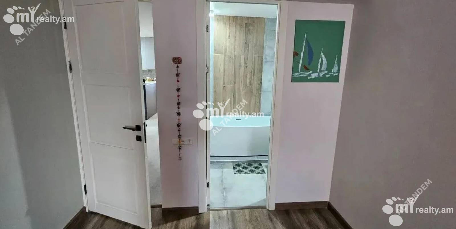 4 սենյականոց բնակարան  Աղբյուր Սերոբ փող, Արաբկիր Երևան, 158928