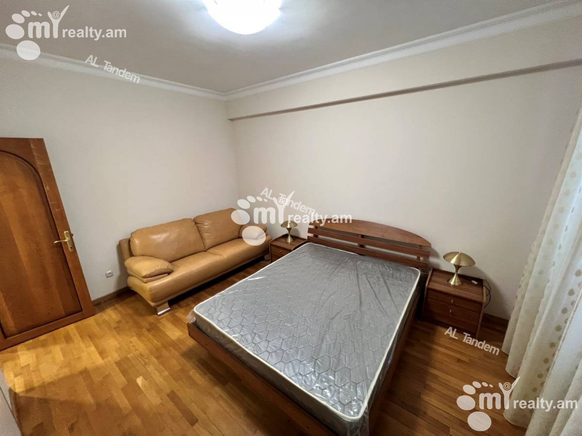 Снять 3 комнатную квартиру Мгер Мкртчян ул, Центр Ереван, 122518