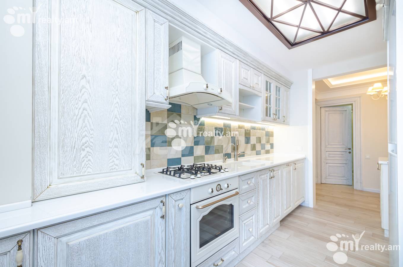 3 bedroom apartment for sale Israelyan St, Center Yerevan, 153637