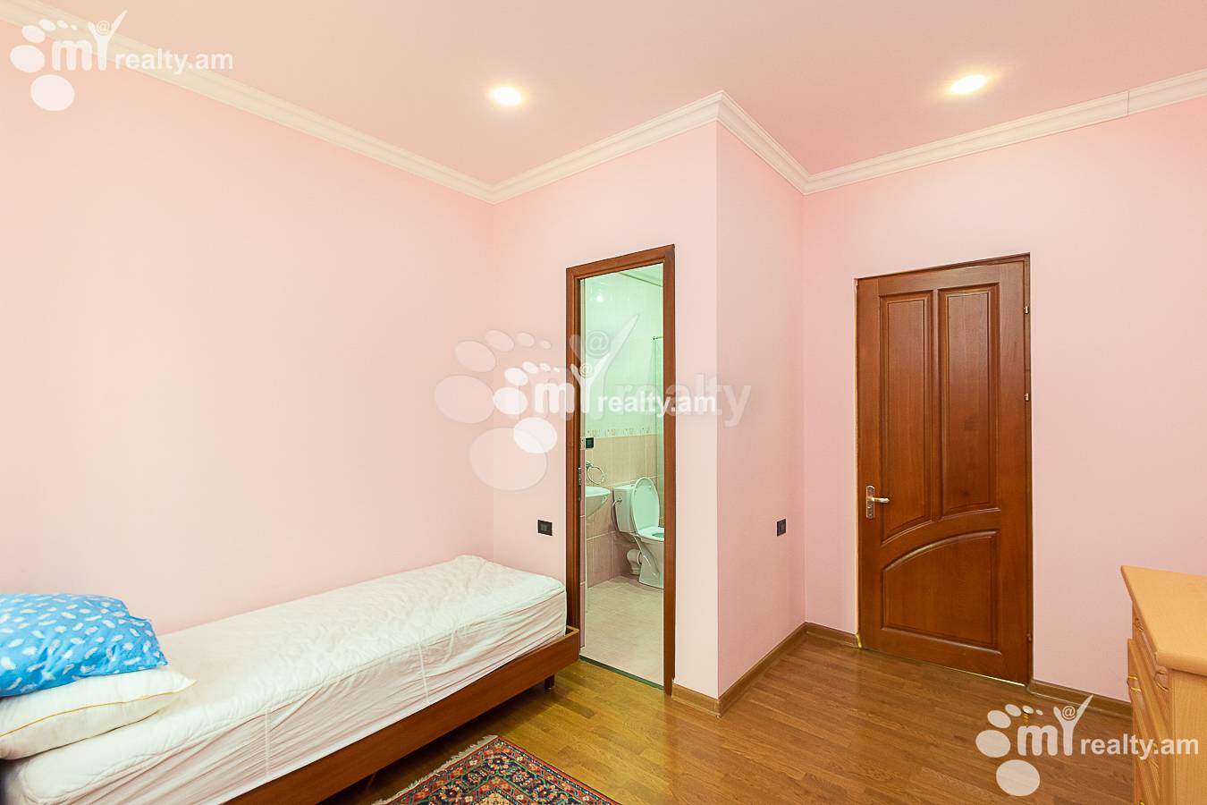 Купить дом Айгестан 2ой ул, Центр Ереван, 148781