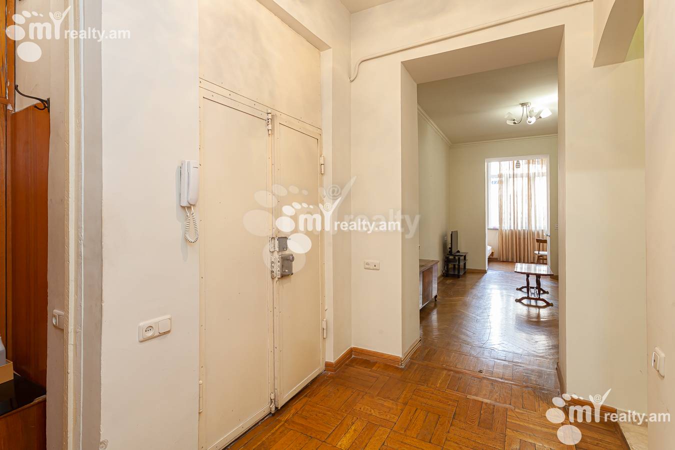 3 bedroom apartment for sale خیابان چارِنتس, مرکز شهر ایروان, 144765