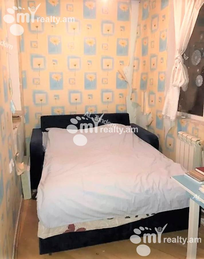 3 bedroom apartment for sale Paronyan St, Center Yerevan, 122460