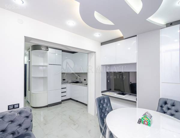 3-bedroom/apartment-for-sale/Mashtots+Ave/Center/Yerevan